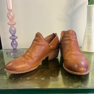 Frye Leather Shooties - Carson Shootie - Cognac